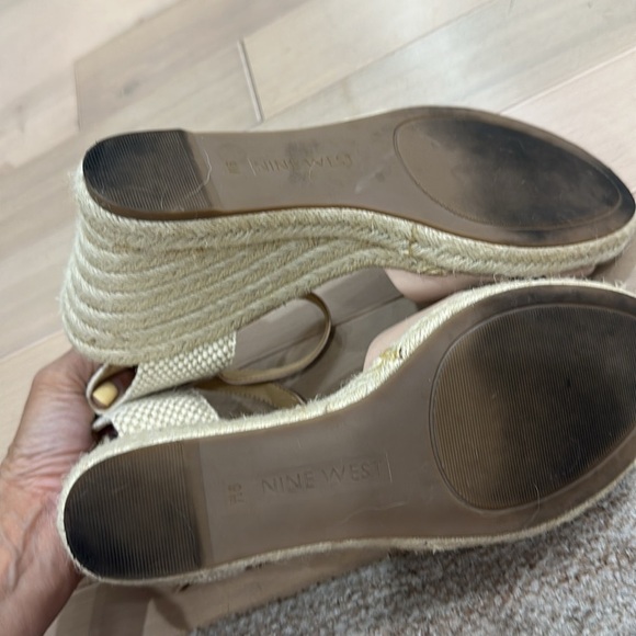 Nine West Jordyn espadrille pump Wedge Sandals
Size 9 - Picture 7 of 8